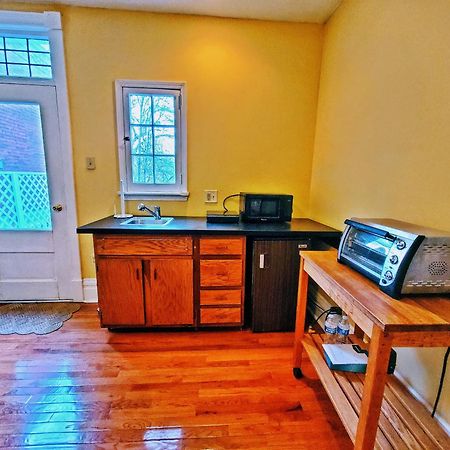 Point Breeze Guest House 피츠버그 외부 사진