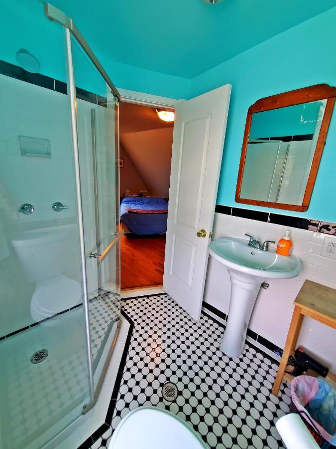 Point Breeze Guest House 피츠버그 외부 사진
