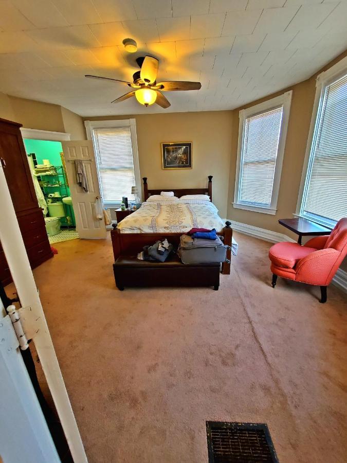 Point Breeze Guest House 피츠버그 외부 사진