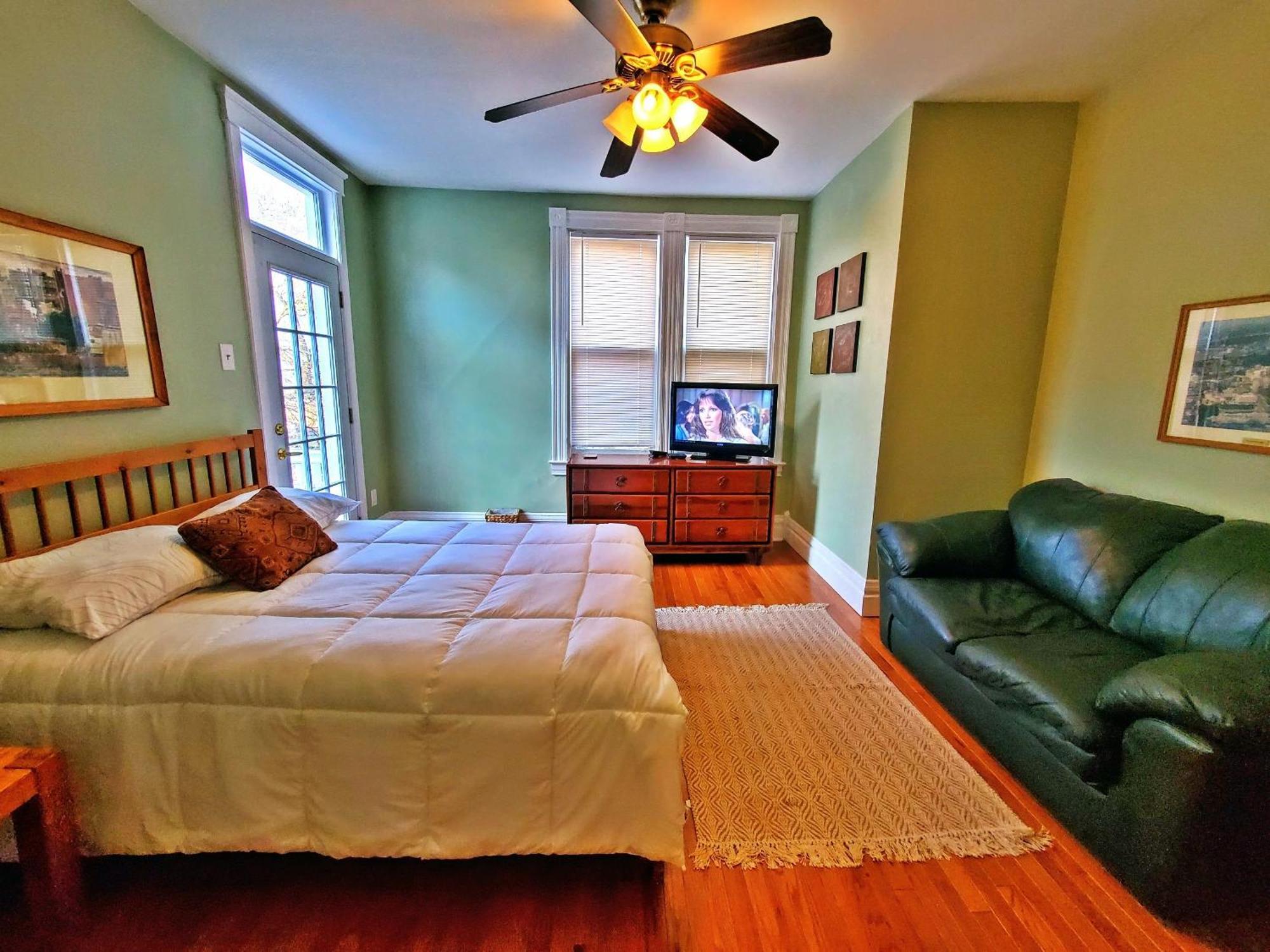 Point Breeze Guest House 피츠버그 외부 사진